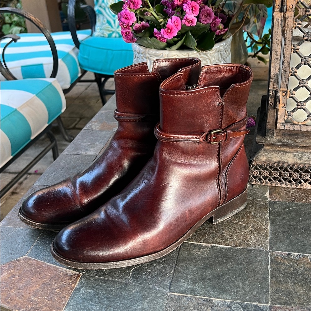 Frye Melissa Brown Leather Ankle Bootie 8 - Picture 2 of 7